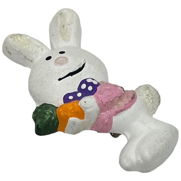 Vintage Bunny Easter Pin, Good Condition, 1.5" x 1.25" - Picture 5 of 6